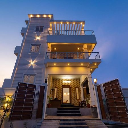 Bairava Bliss Inn Rameswaram Bagian luar foto