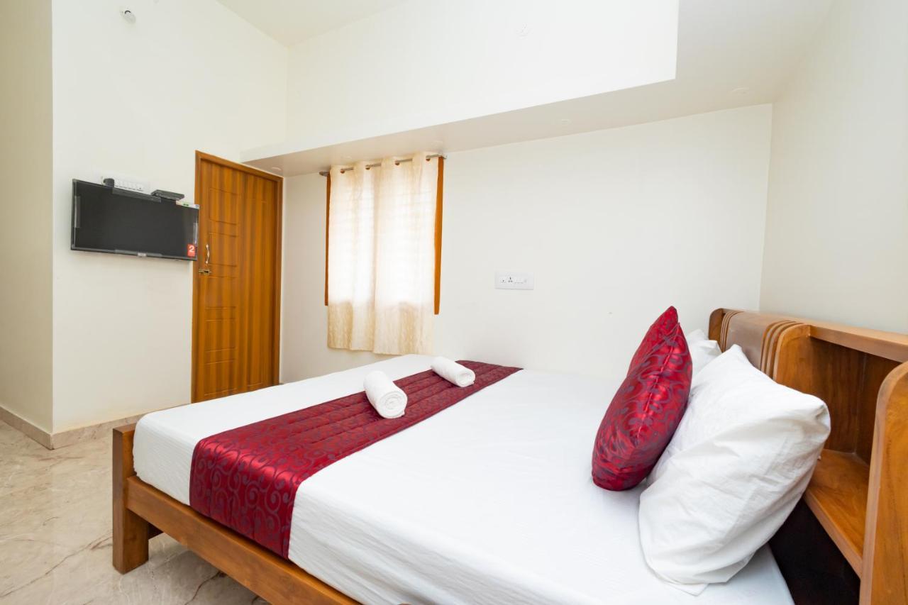 Bairava Bliss Inn Rameswaram Bagian luar foto