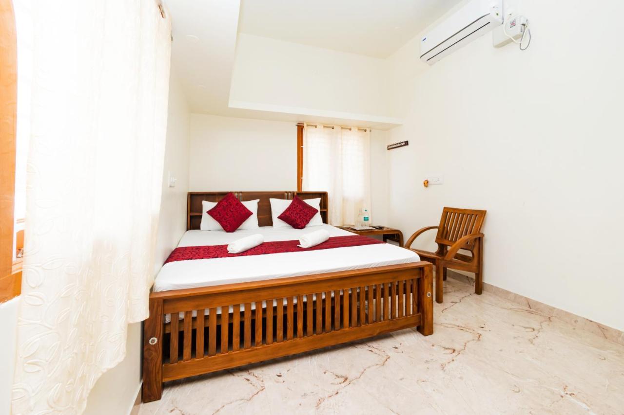 Bairava Bliss Inn Rameswaram Bagian luar foto