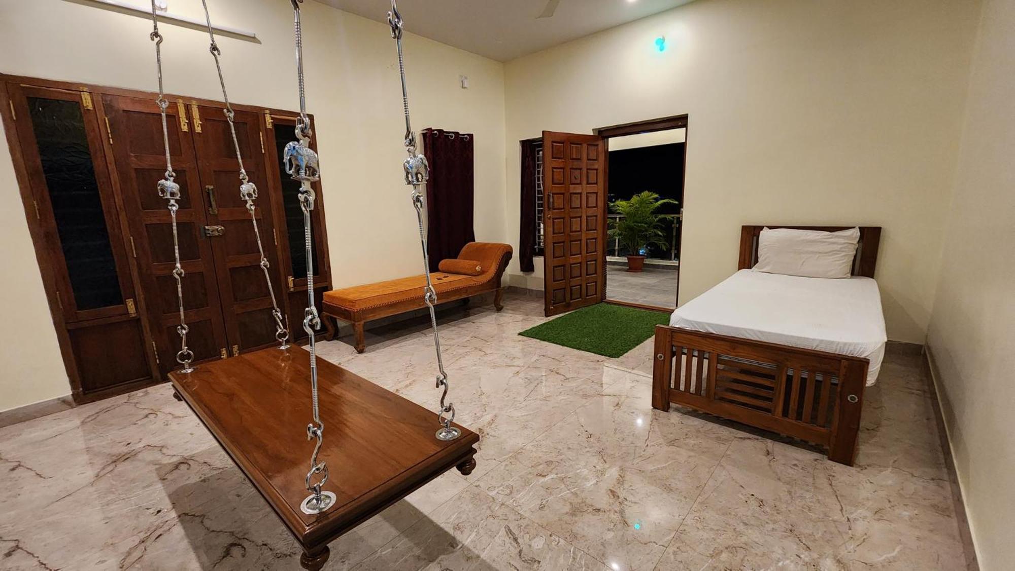 Bairava Bliss Inn Rameswaram Bagian luar foto